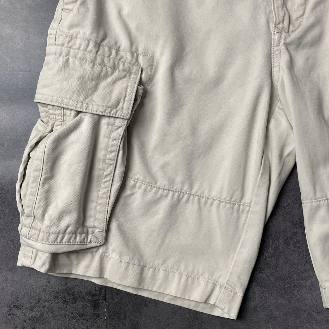 TOMMY HILFIGER 토미힐피거 아이보리 카고 하프팬츠 A01083 상품이미지4