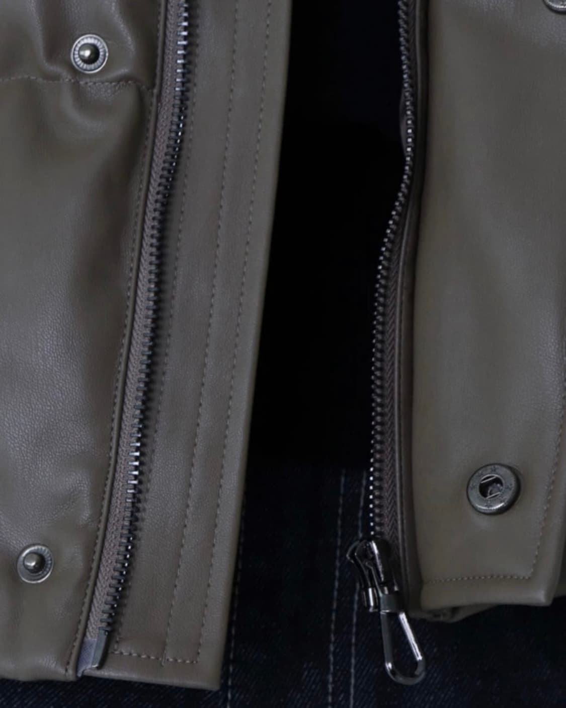 트리밍버드 레더패딩 모카그레이 상품이미지5