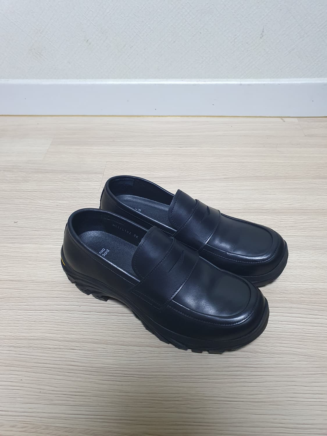 무신사 스탠다드 비브람 러그 솔 페니 로퍼 250 상품이미지2