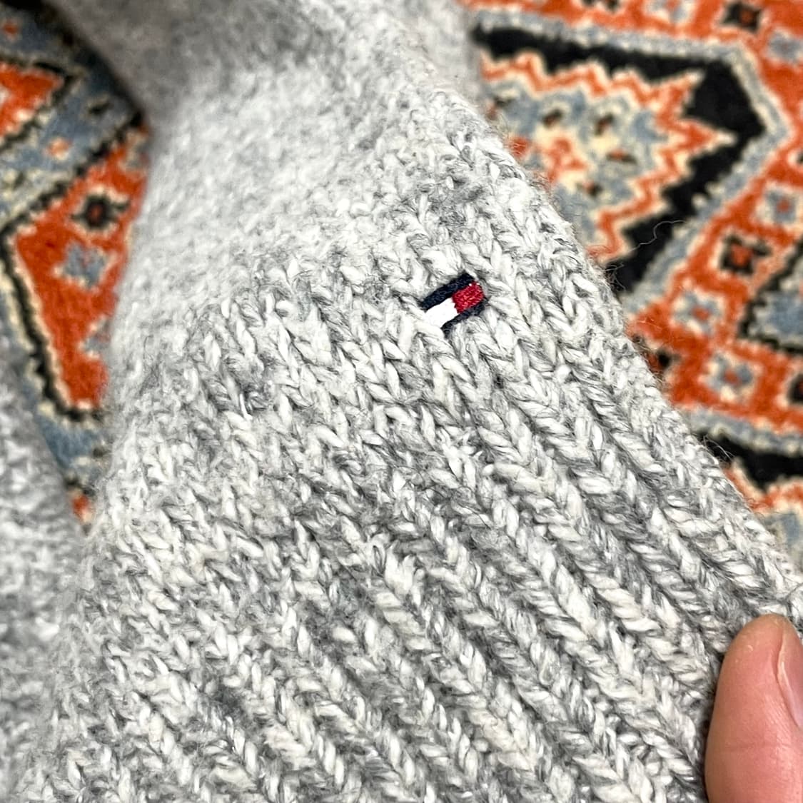 타미힐피거 그레이 꽈배기 아크릴혼방 니트 여성L 상품이미지5