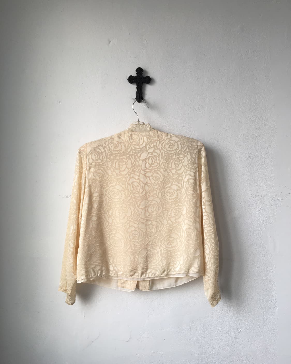 Flower pattern beige glossy jacket 상품이미지3