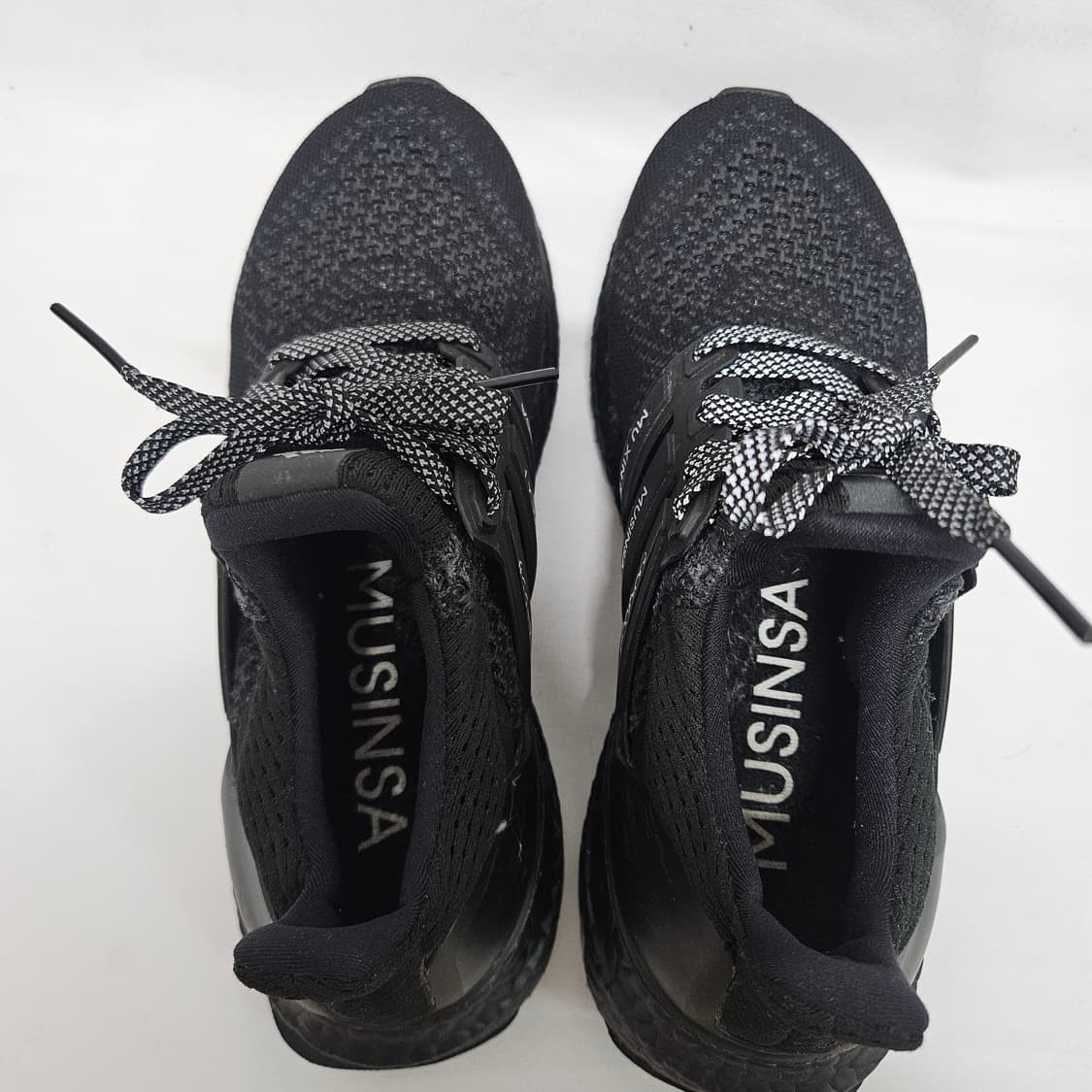 아디다스 울트라부스트 무신사 에디션 225 상품이미지9