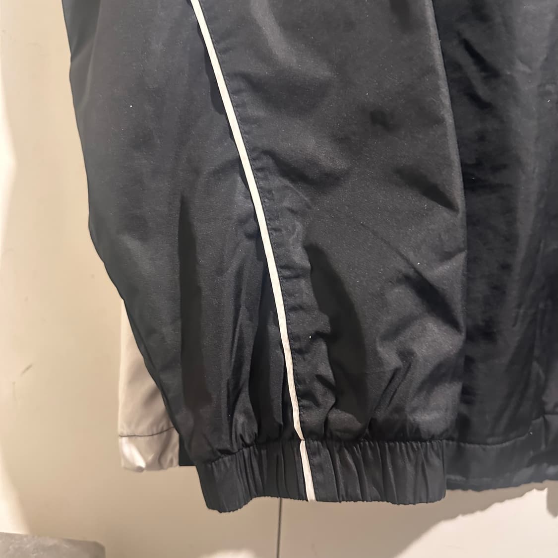 나이키 블랙 바람막이 상품이미지3