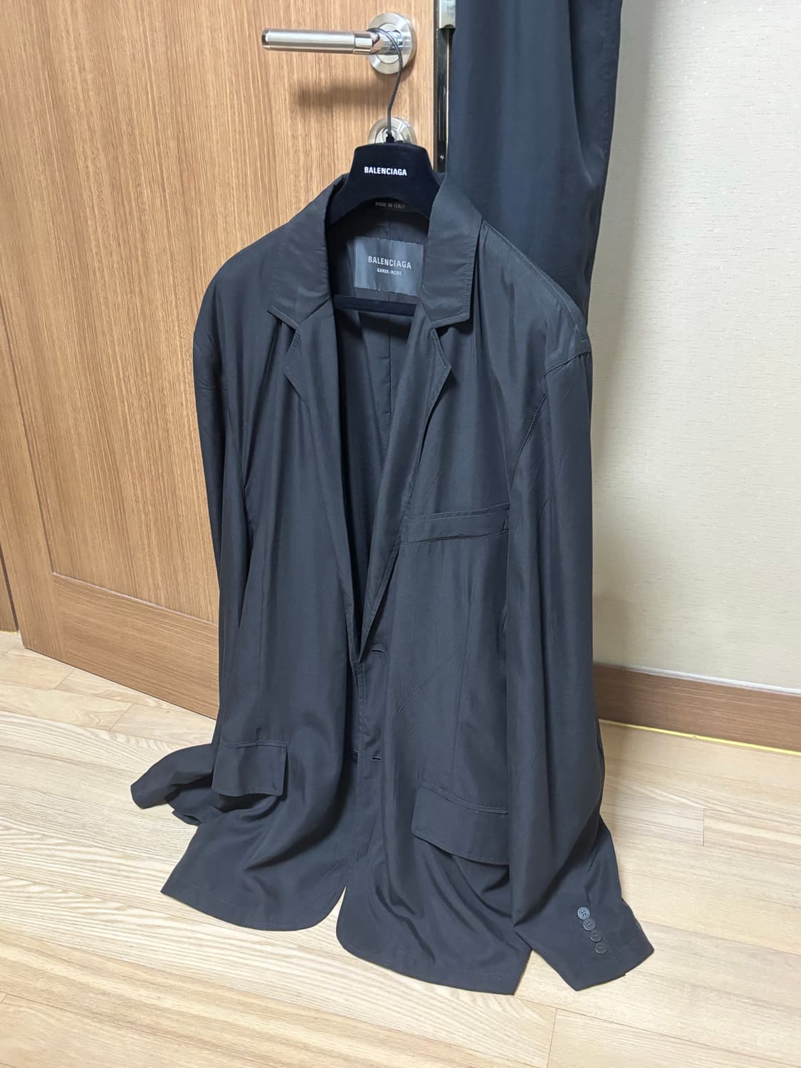 발렌시아가 가드로브 플루이드 블레이저 상품이미지1