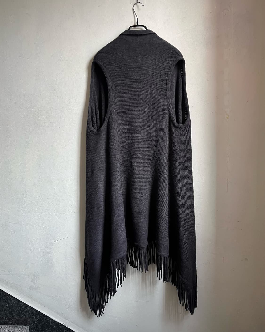 ANNA LUNA Japan Fringe Knit Vest 상품이미지8