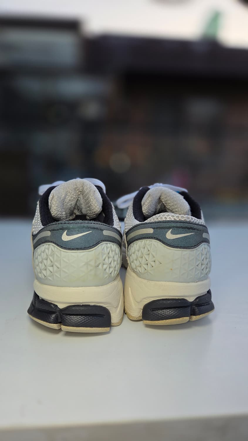 Nike Zoom Vomero 5 250 상품이미지2