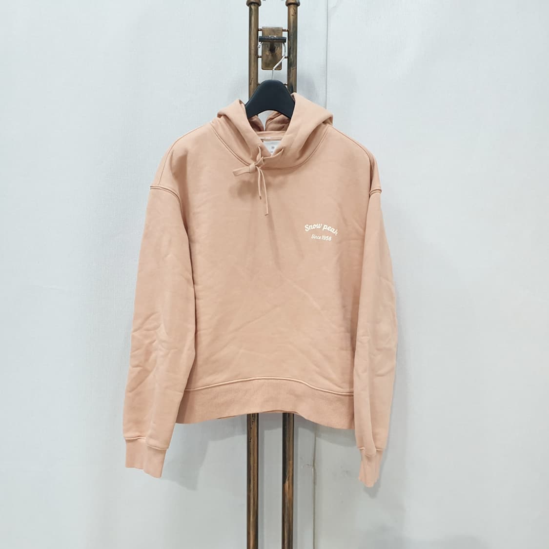 스노우피크 여성 레터링 세미크롭 후드 티셔츠 90 상품이미지1