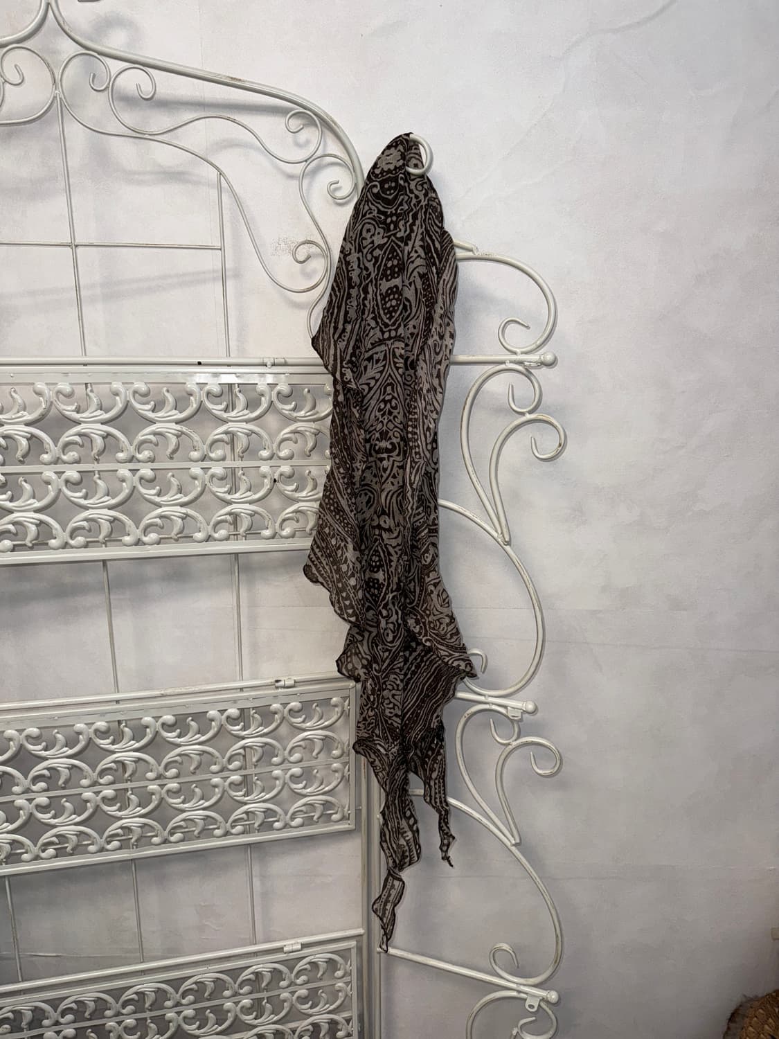 Dark brown oriental scarf 상품이미지2