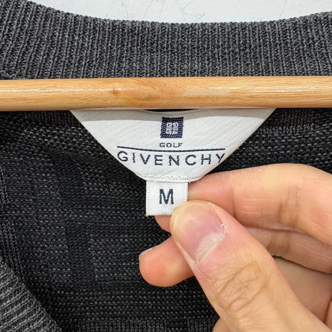 지방시 패턴 니트 베스트 블랙 남성 M 상품이미지3