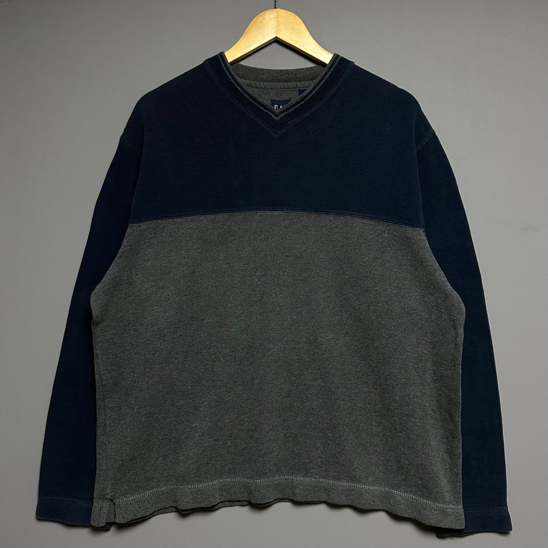 [XL]갭 브이넥 맨투맨 상품이미지1