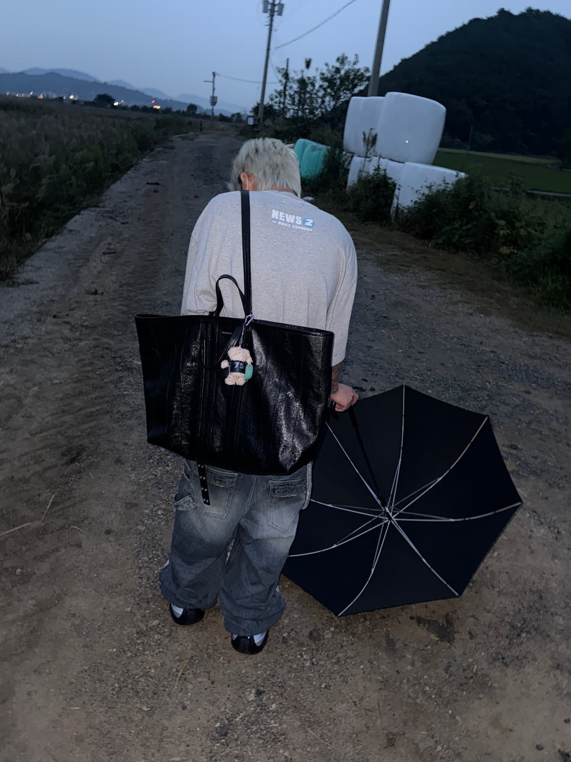 발렌시아가 이스트웨스트 라지백 상품이미지7