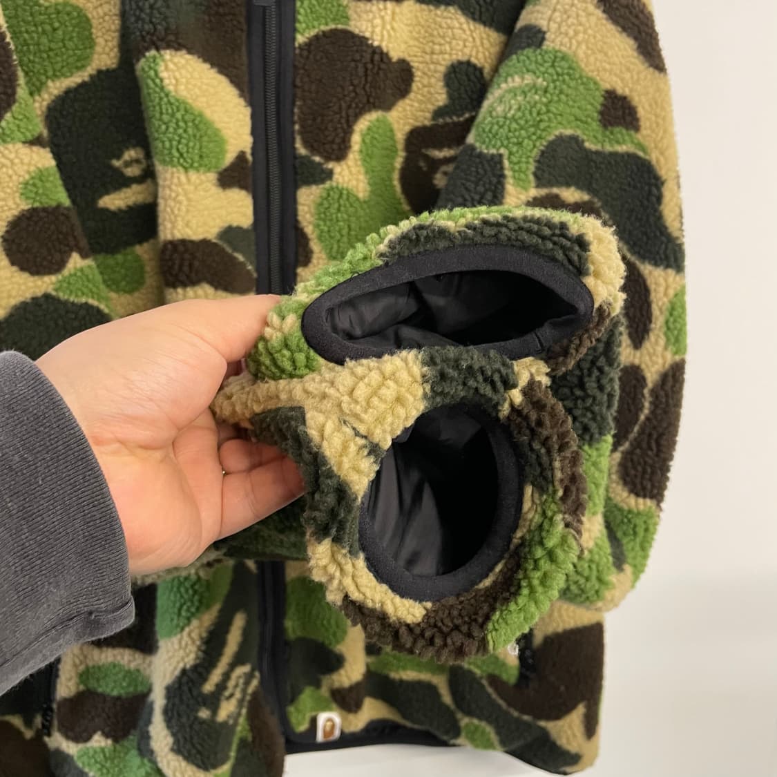 베이프 리버시블 카모 플라쥬 플리스 자켓 상품이미지5