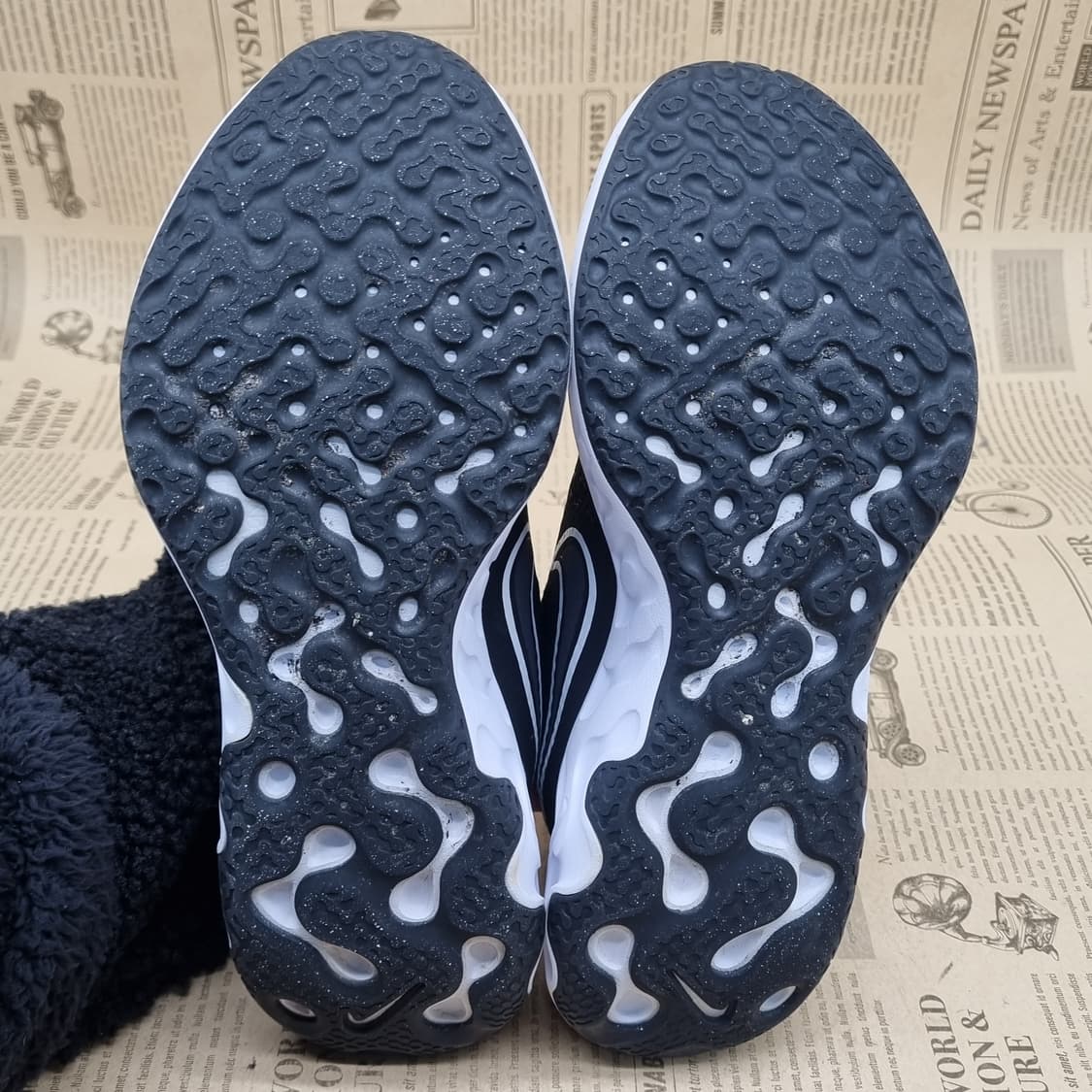 나이키 리뉴라이드2 여성운동화 245 상품이미지3