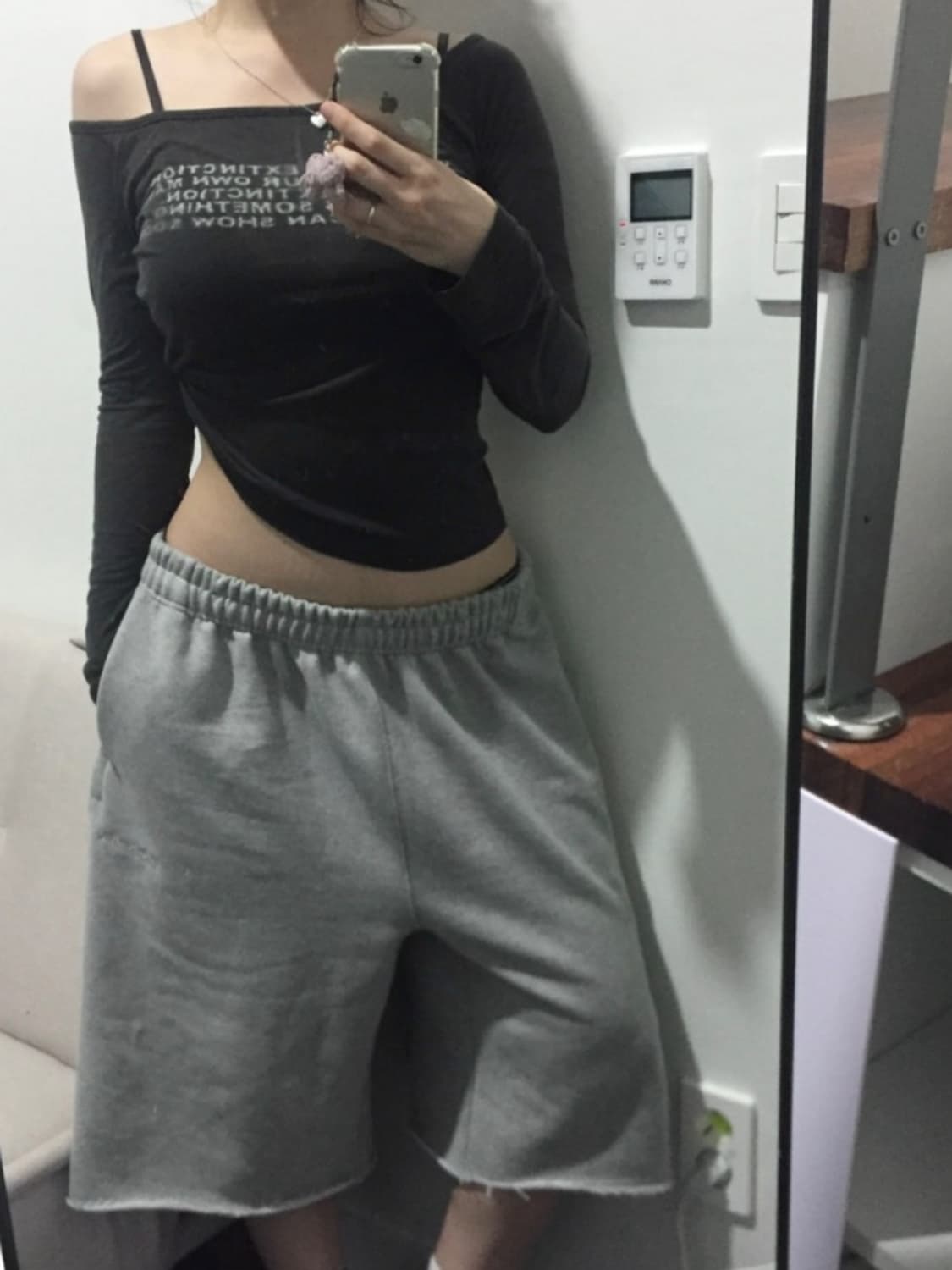 (새상품)오도어 버뮤다 팬츠 그레이 상품이미지2