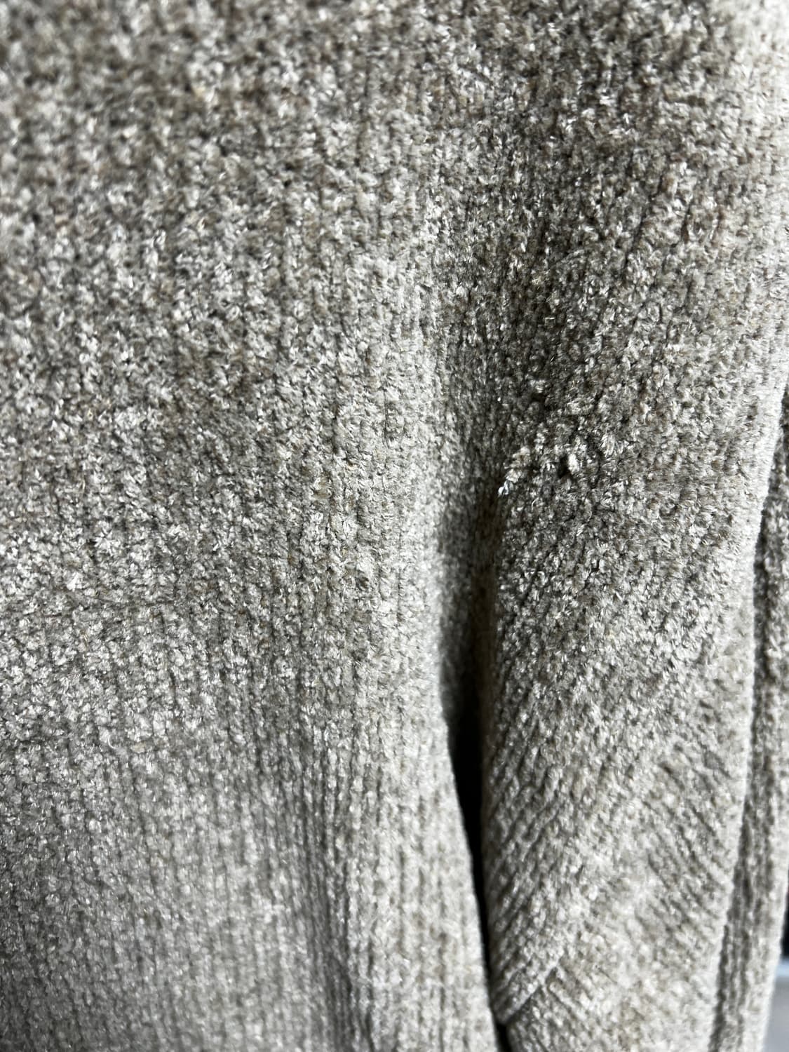 솔리드옴므 목폴라 절개니트 상품이미지6