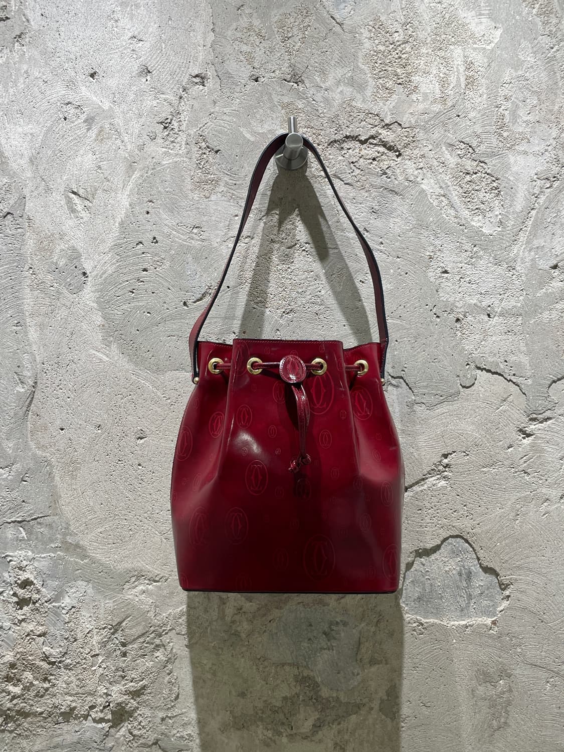 까르띠에 레드 보르도 버킷 숄더백 상품이미지5