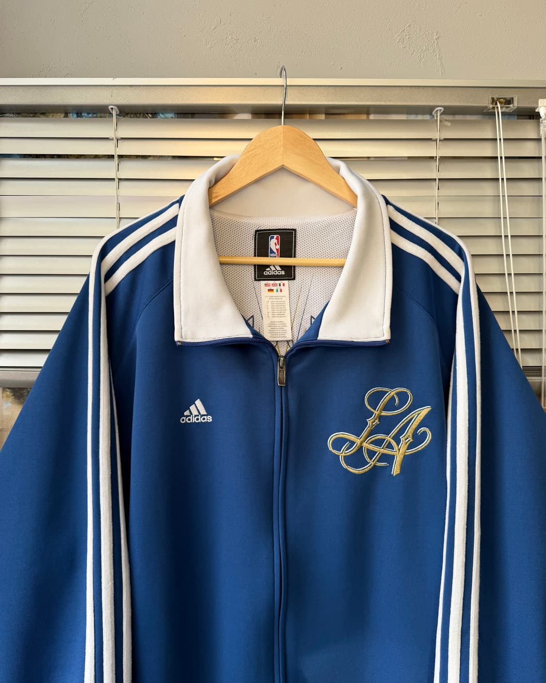 adidas x NBA Lakers 3-stripe track top  상품이미지3