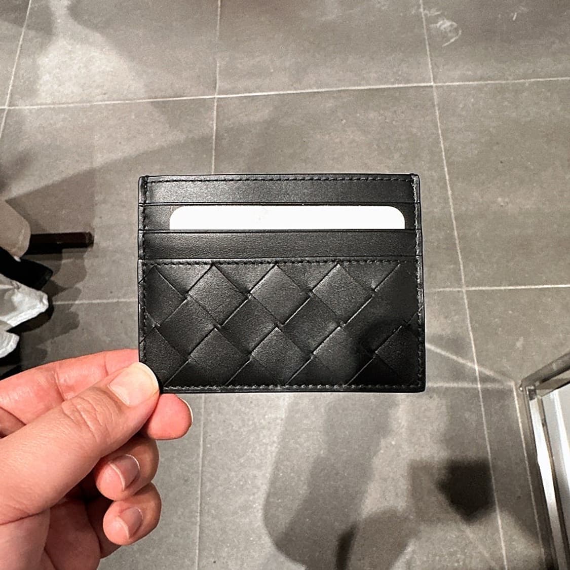 (정품/새상품) 보테가베네타 블랙 인트레치아토 카드지갑 상품이미지3