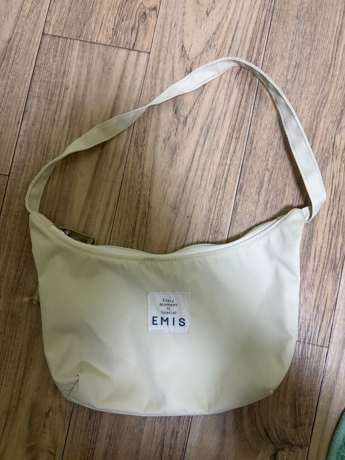 이미스 나일론 호보백 아이보리 상품이미지2