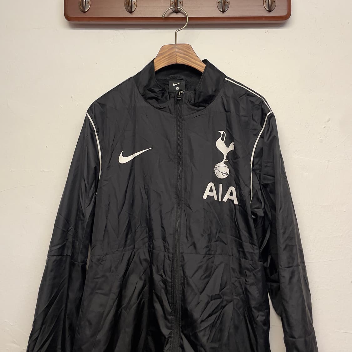나이키 토트넘 블랙 바람막이 자켓   상품이미지3