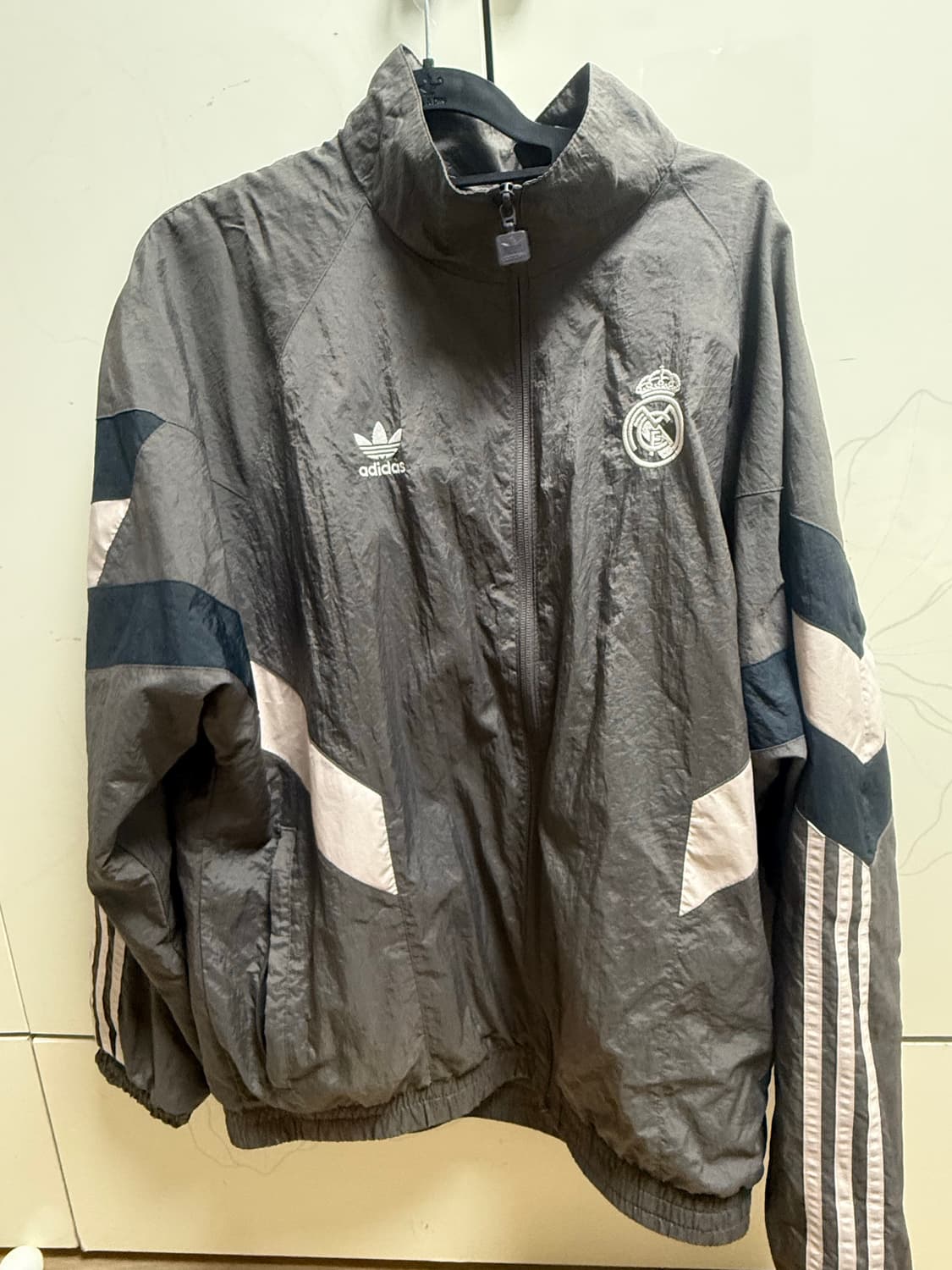 아디다스레알바람막이 상품이미지1