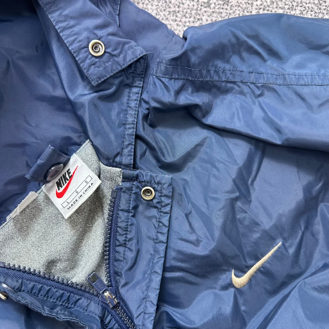 나이키(Nike) 90s 올드스쿨 네이비 바람막이 상품이미지3