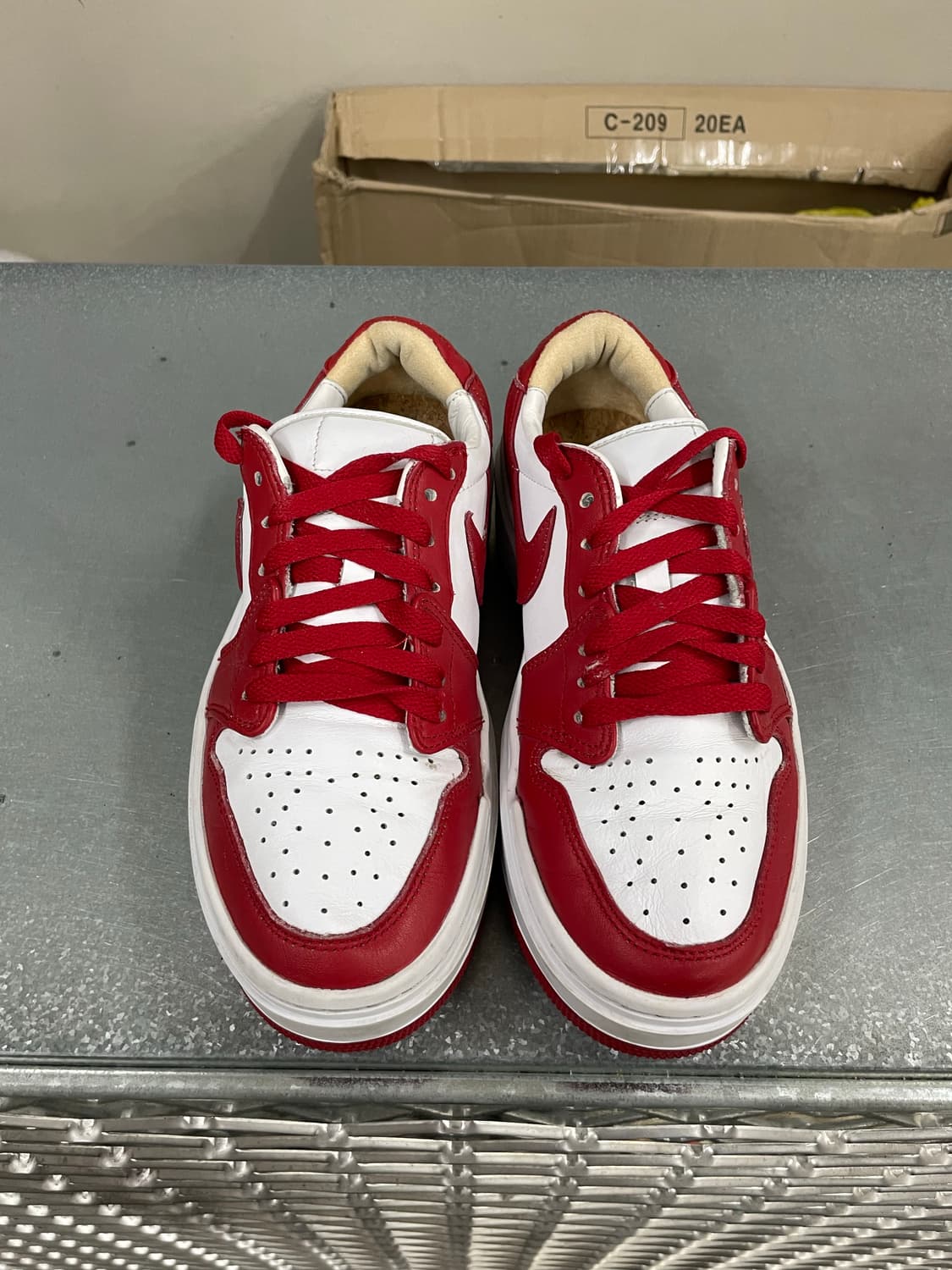 나이키 조던1 엘리베이트 로우 우먼스 레드 240 상품이미지5