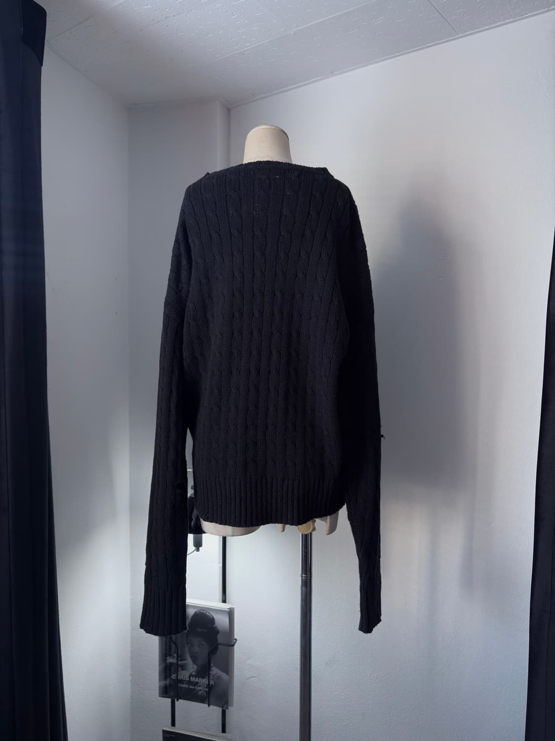 [M] 예스터데이 투모로우 케이블 디스트레스 니트 상품이미지8