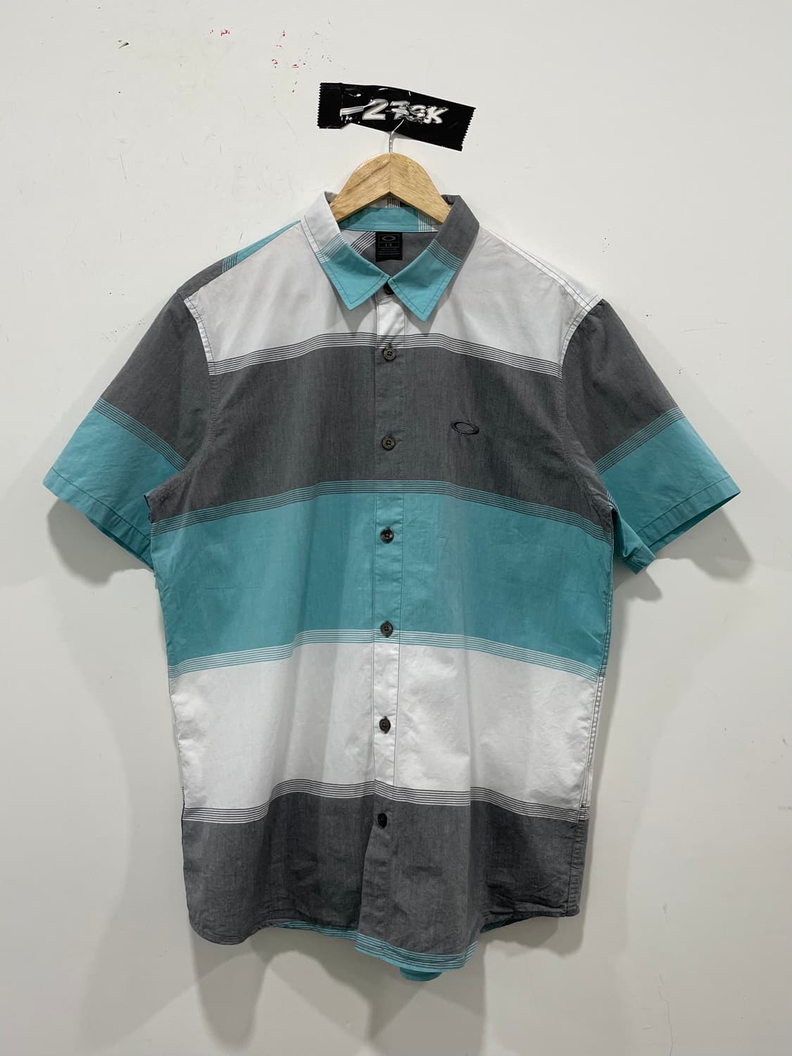 Oakley 오클리 엘립스 자수로고 멀티 스트라이프 반팔셔츠 상품이미지2