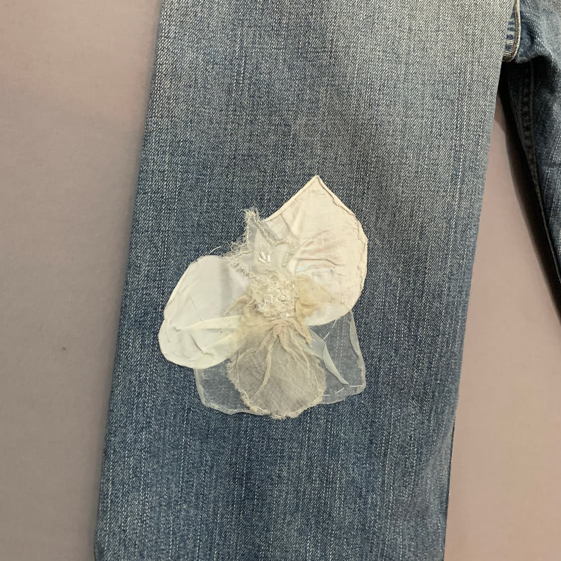 24인치 드라이클린온리 리바이스 레이스 플라워 자수 청바지 상품이미지3