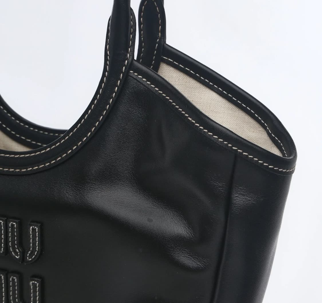 [A급] 미우미우 아이비 가죽 백 스몰 판매합니다!!! 상품이미지4