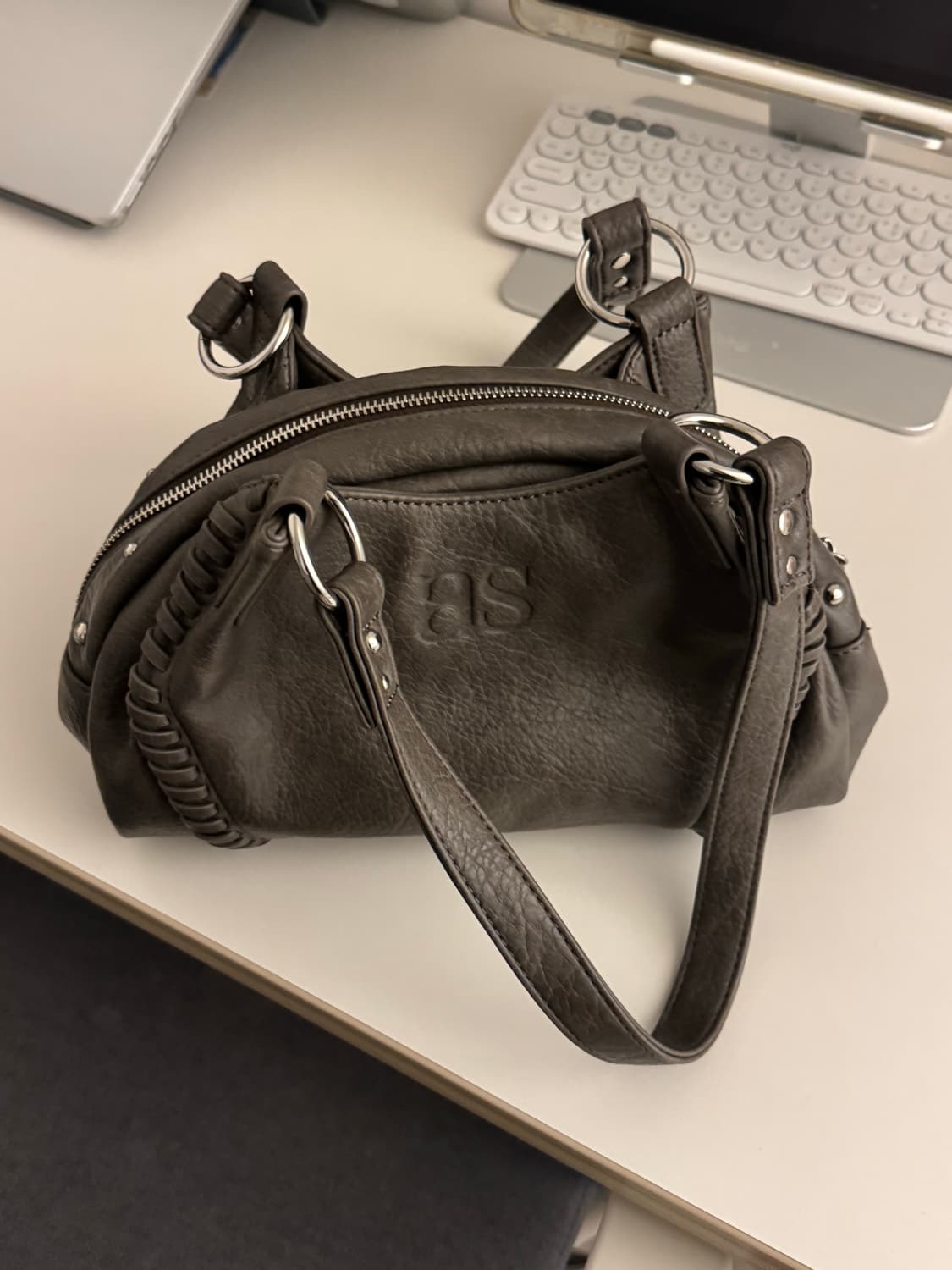 애즈온 보니타 미니백 브라운 상품이미지1