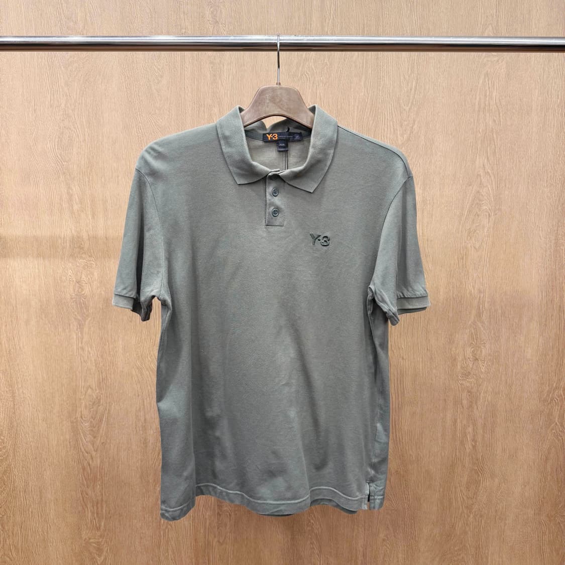 요지 야마모토 아디다스 콜라보 피케 티셔츠 로고 자수 디테일 카키 상품이미지2