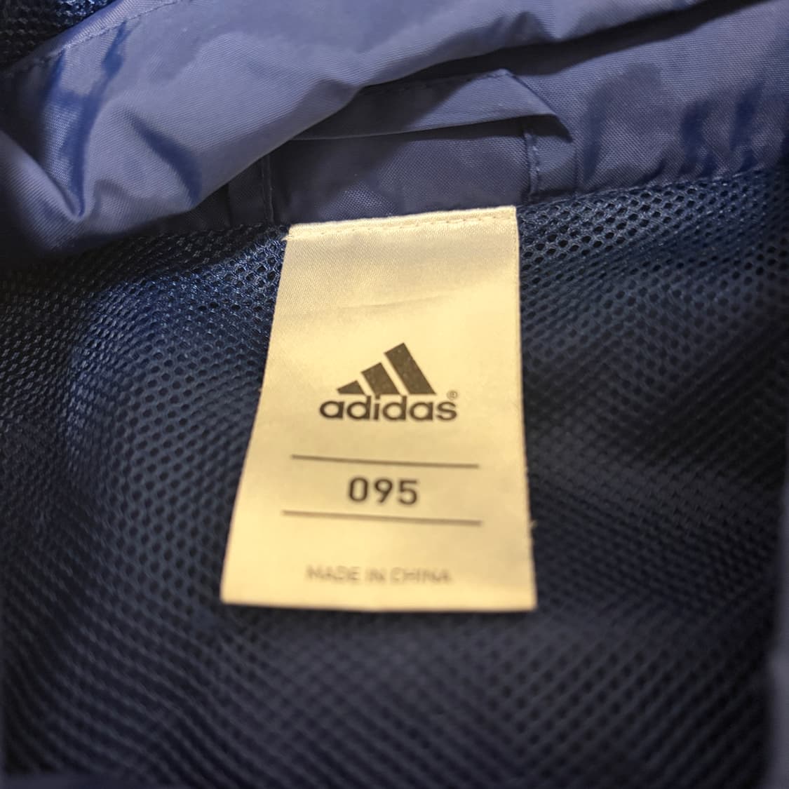 아디다스 X 울산현대 네이비 바람막이 자켓 상품이미지3