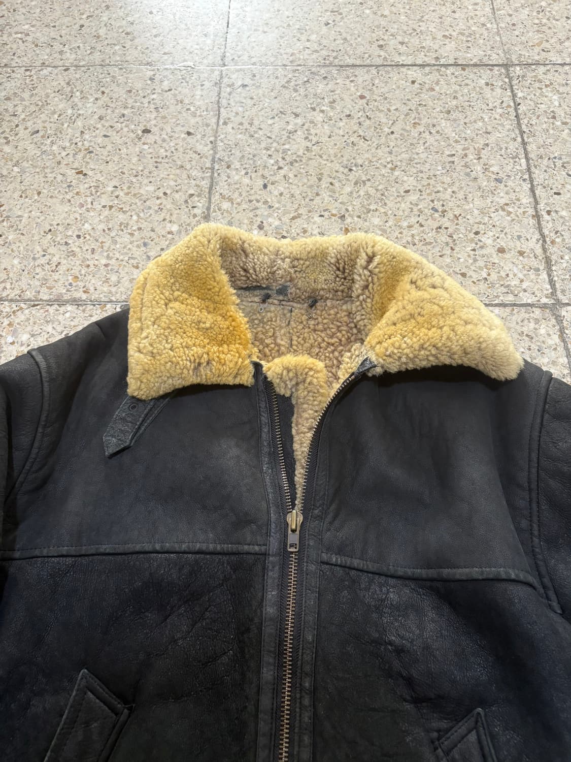 빈티지 블랙 무스탕 자켓 상품이미지4
