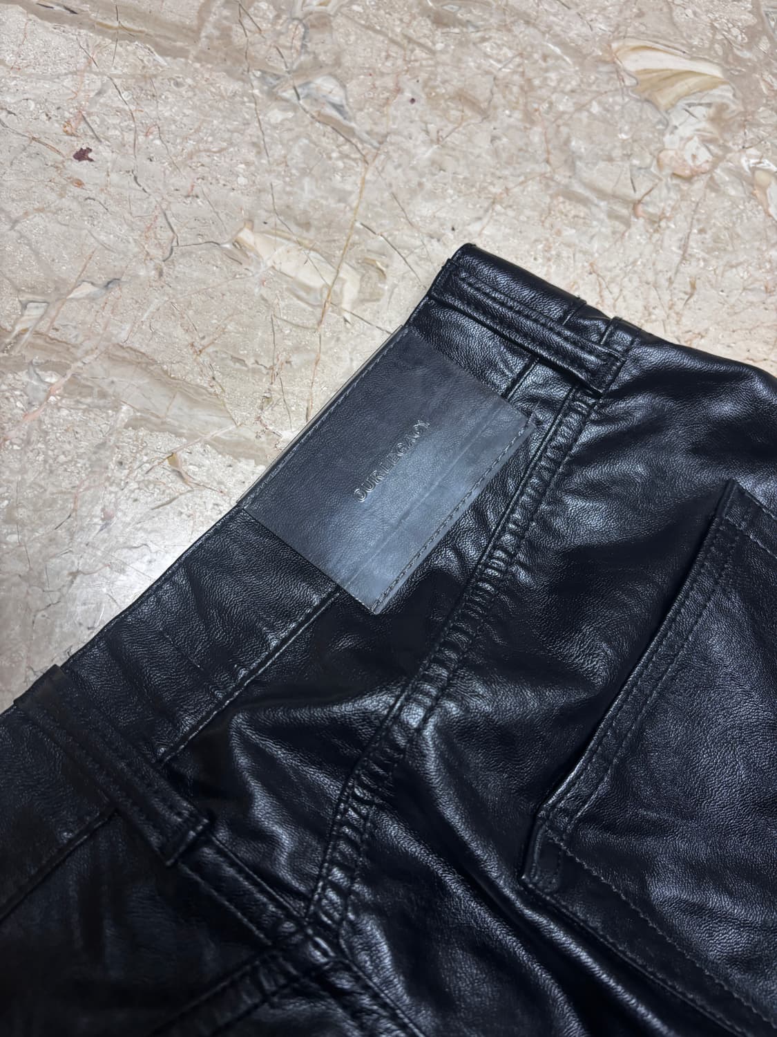 사용감x) 아워레가시 포멀 모토컷 케이지안 블랙 페이크 레더 팬츠 상품이미지3