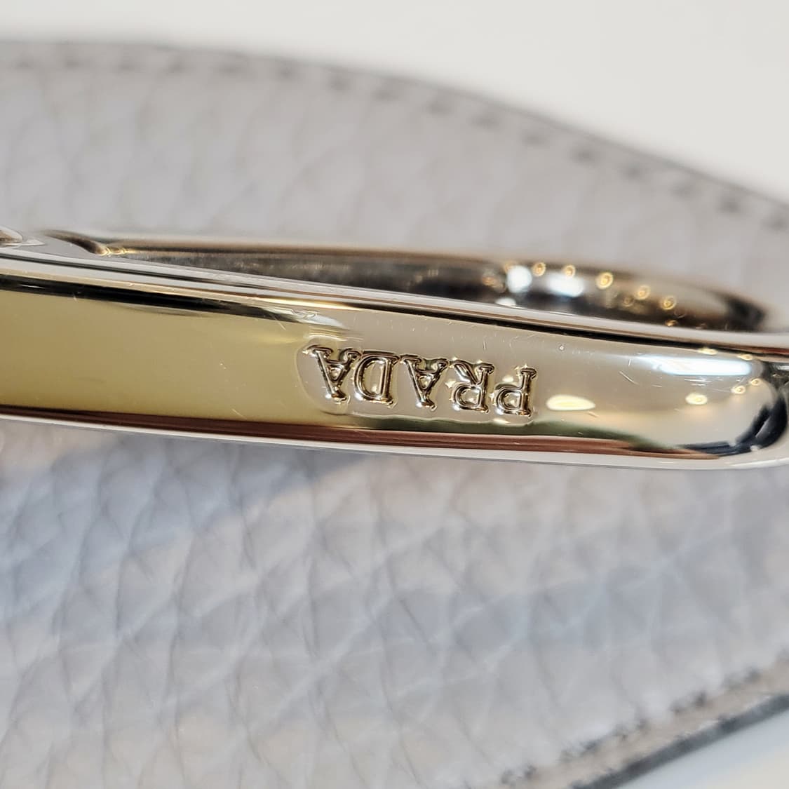 정품 프라다 비텔로 다이노 버킷백 1BE060 상품이미지9