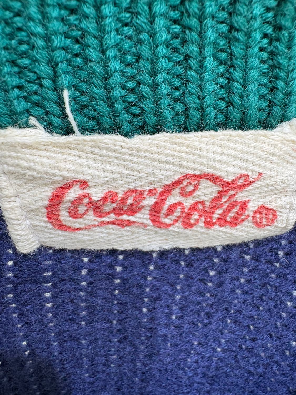 COCA COLA (Made in Hong Kong) 니트 상품이미지6