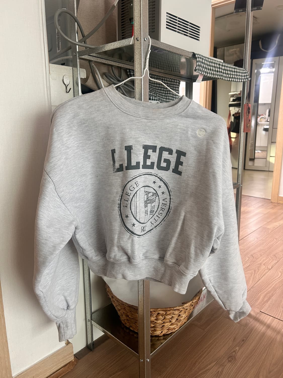 recto 렉토 크롭 그레이 맨투맨 상품이미지2