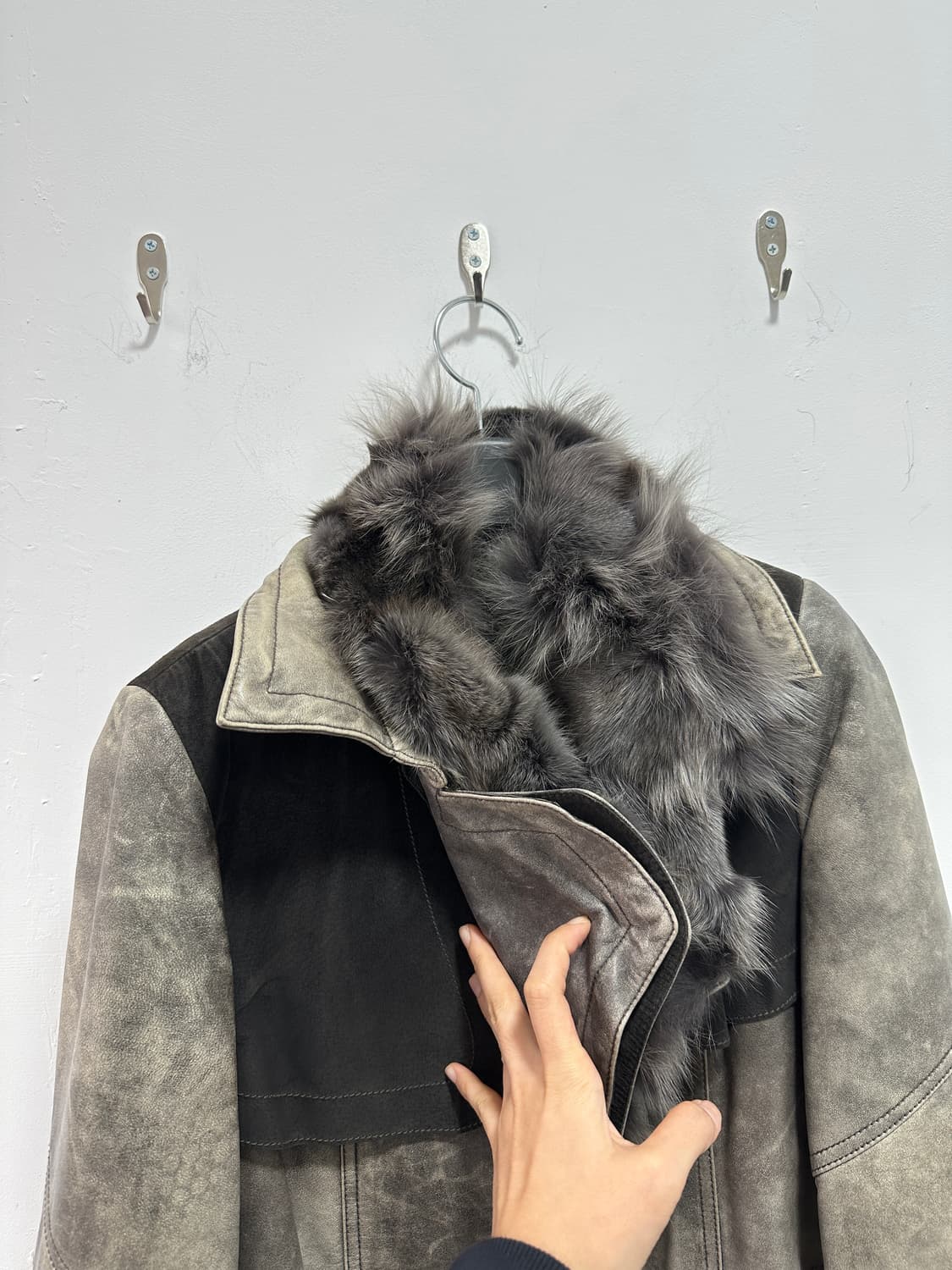 Fox fur trimming leather jacket 상품이미지4