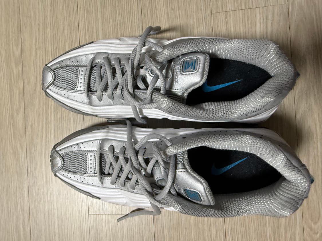 나이키 샥스r4 상품이미지2