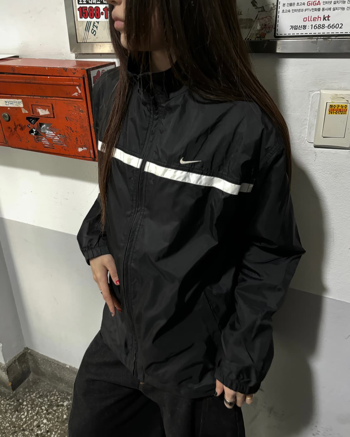90s NIKE 올드스쿨 다크네이비 윈드브레이커 상품이미지2