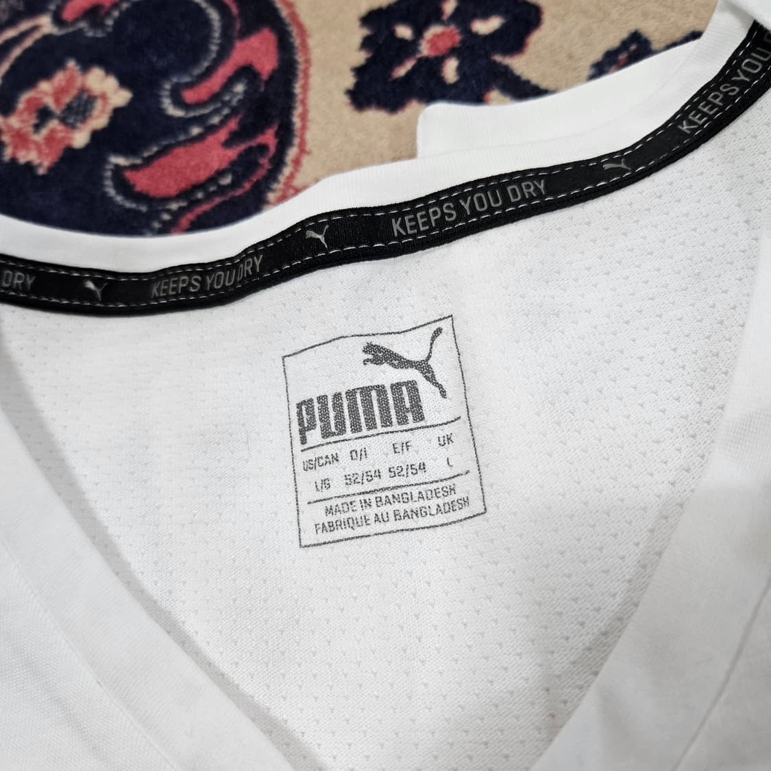 (새상품)푸마(Puma) 브이넥 스몰로고 기능성 브이넥 반팔티셔츠 상품이미지8