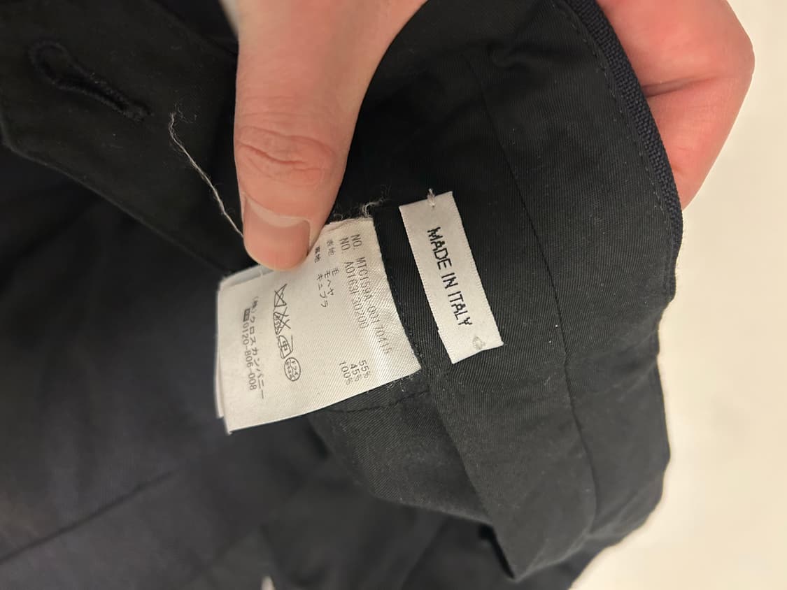 톰브라운 금장 네이비 블레이저/슬랙스 판매. 상품이미지9