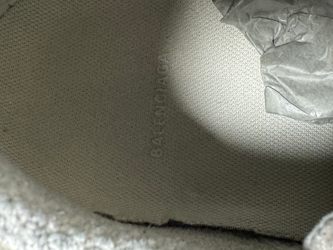 발렌시아가 3xl 43 에그쉘 상품이미지5