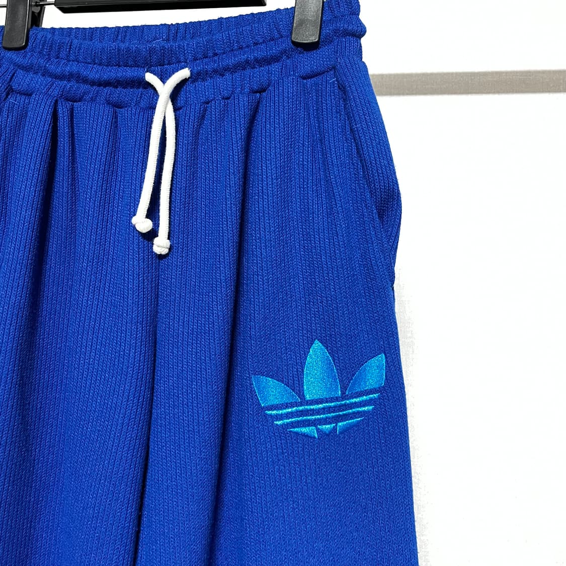 아디다스 블루 와이드 트레이닝 팬츠 S 상품이미지4