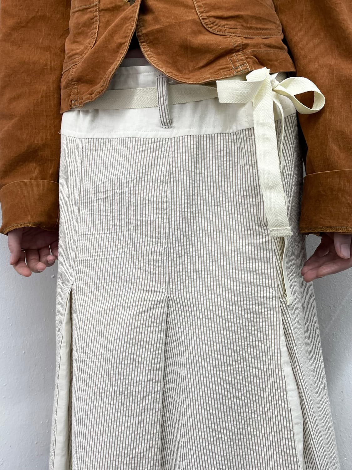 스트라이프 스트랩 플리츠 스커트 상품이미지3