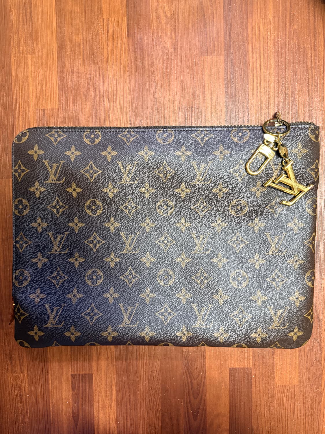 루이비통 모노그램 클러치 MM 상품이미지1