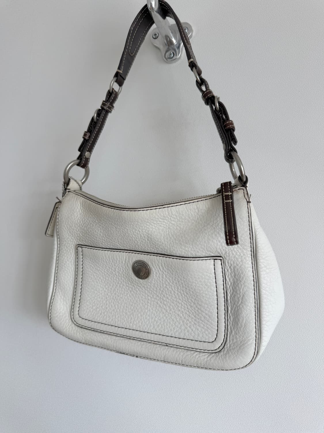 코치(COACH) 레더 숄더백 상품이미지3