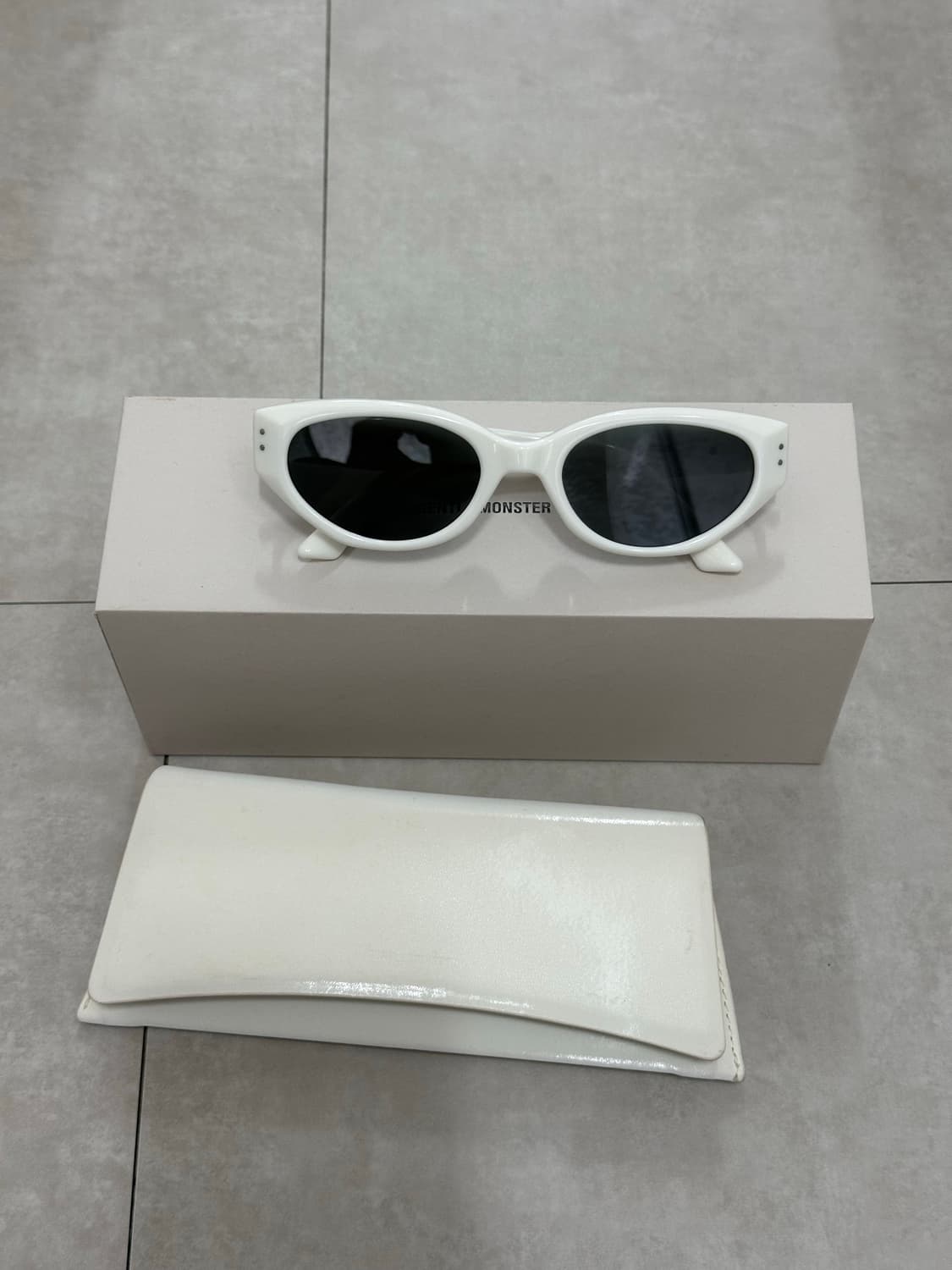 젠틀몬스터 로코코 상품이미지1
